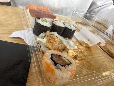 Yo! To Go Manchester Piccadilly Station