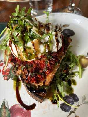 The Station House Cafe & Bistro