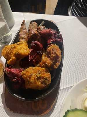 Merrymaid Bar & Grill