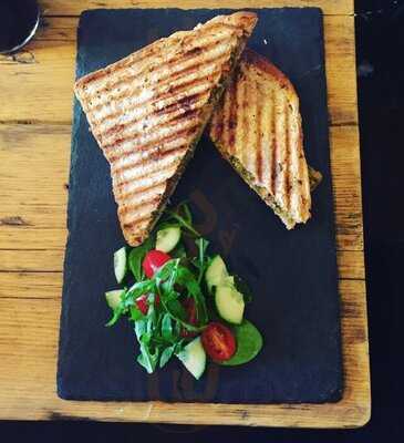 6 Degrees Coffee House