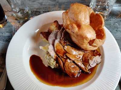 Perkins Bar & Bistro