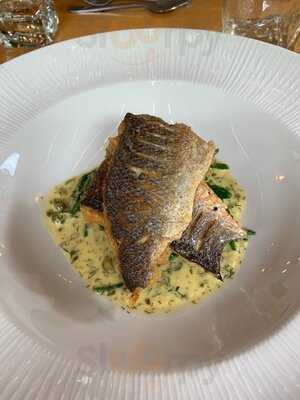 Perkins Bar & Bistro