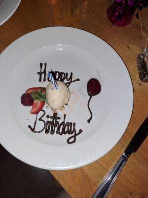 Perkins Bar & Bistro