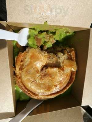 The Hull Pie