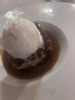 Francine's Restaurant