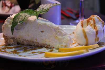 Manhattan Bar And Grill