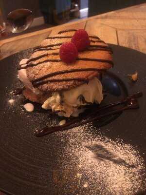 Angel & Harlequin Bistro