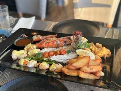 Cargo Seafood Restaurant