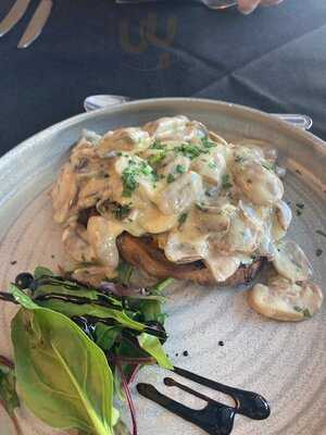 Florence Jesmond - Photo 7