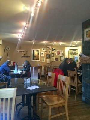 Greens Cafe & Bistro