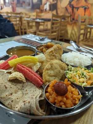 Vegetarian Food Studio