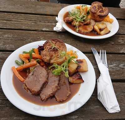 Old Station Cafe And Bistro