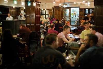 200 Degrees Coffee Shop, Flying Horse Walk