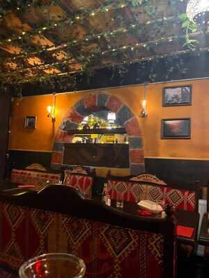 Bab Tooma Restaurant
