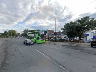 La Bistro Mediterranean Kitchen