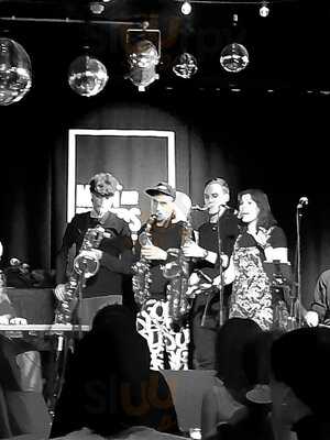 Matt And Phred's Jazz Club