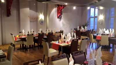 Adams Restaurant & Brasserie