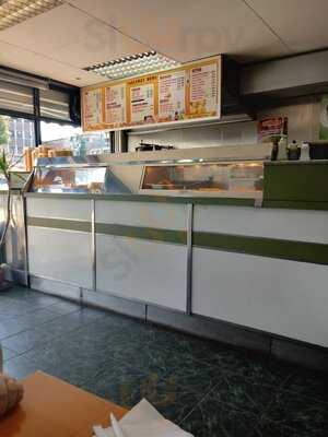 Harry's Fish Bar And Restaurant