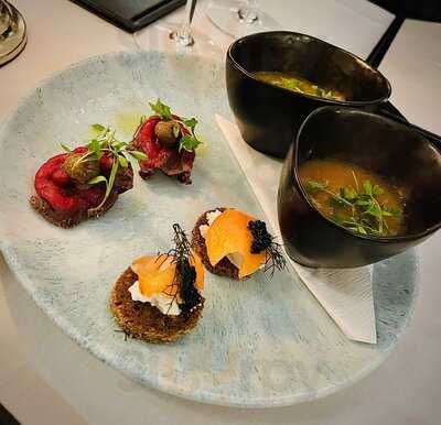 Bishop's Dining Room & Wine Bar