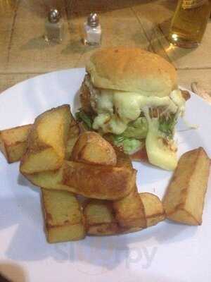 Foundry Hill Bar And Lounge