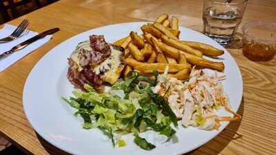 Bridlington Seafront Cookhouse & Pub