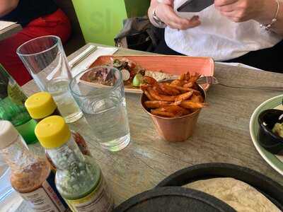 El Guaca Mexican Grill