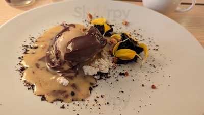 Australasia Restaurant And Bar