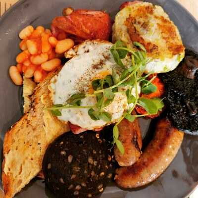 Morris & Jacques Cafe