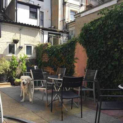 Morris & Jacques Cafe