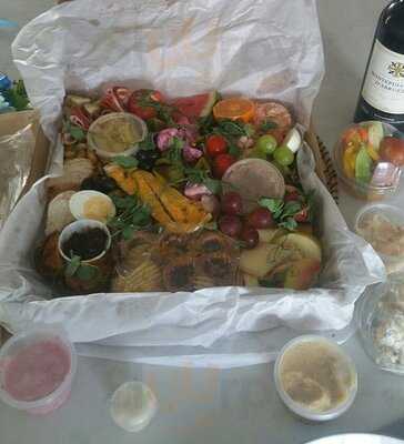 Chelle's Deli