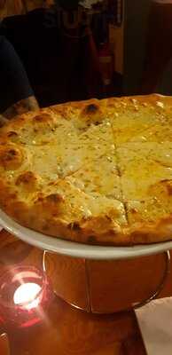 Level Cafe Bar & Grill