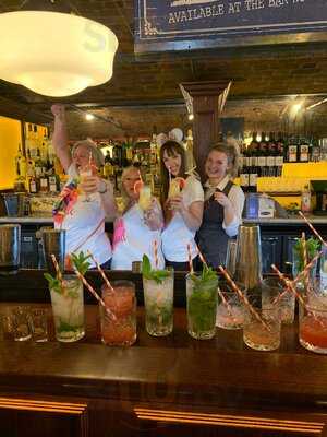 Revolucion De Cuba  Liverpool