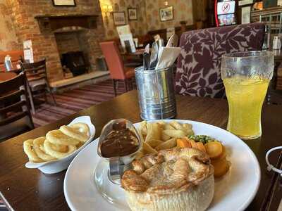 Walnut Tree Farm - Dining & Carvery