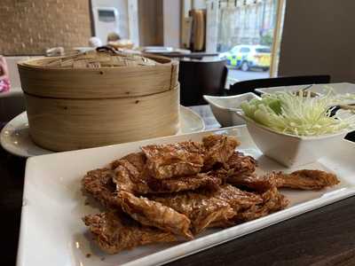 Chung Ying Central Bar & Restaurant