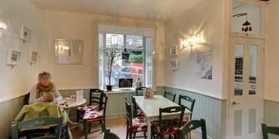 The Wrinkled Stocking Tearoom