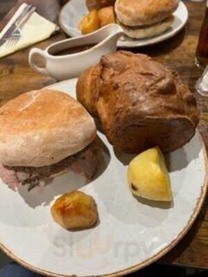 Bishop's Bar And Bistro