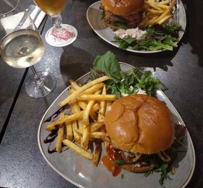 Bishop's Bar And Bistro