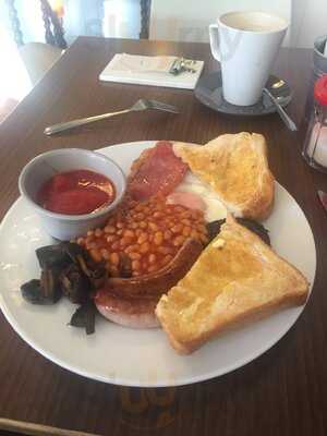 Leverton And Halls Cafe & Bed And Breakfast