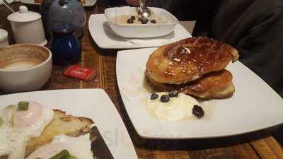 Chapter 12 Coffee Rooms & Bistro