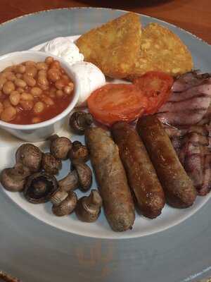 Tree Tops Pub & Grill