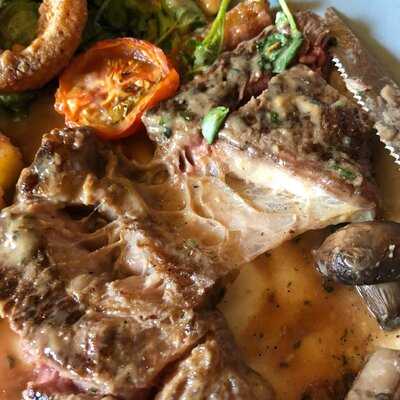 Tree Tops Pub & Grill