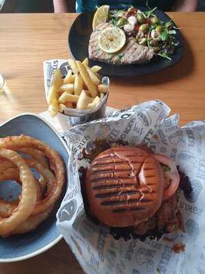 The Bells Bar & Kitchen