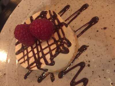 Arnold's Bar & Kitchen