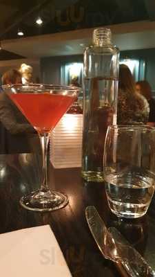 Arnold's Bar & Kitchen