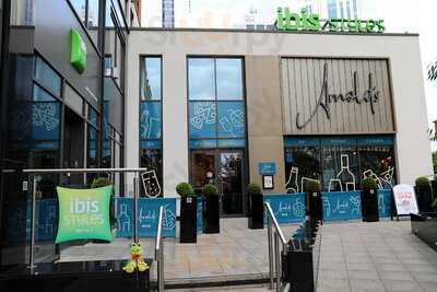 Arnold's Bar & Kitchen