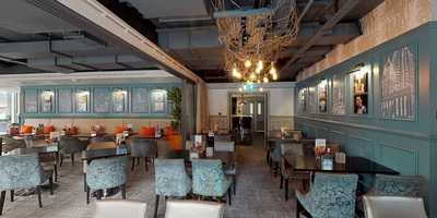 Arnold's Bar & Kitchen