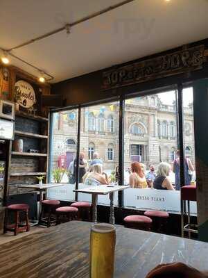 Marketplace Alehouse & Deli