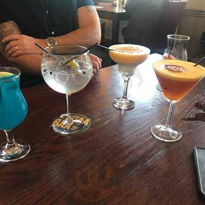 The Royal Pub & Restaurant