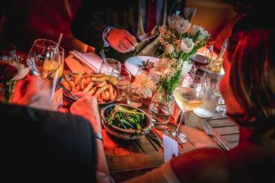 The Restaurant Bar & Grill