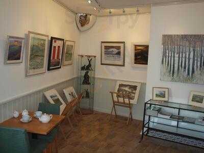 Herriot's Cafe - Photo 8